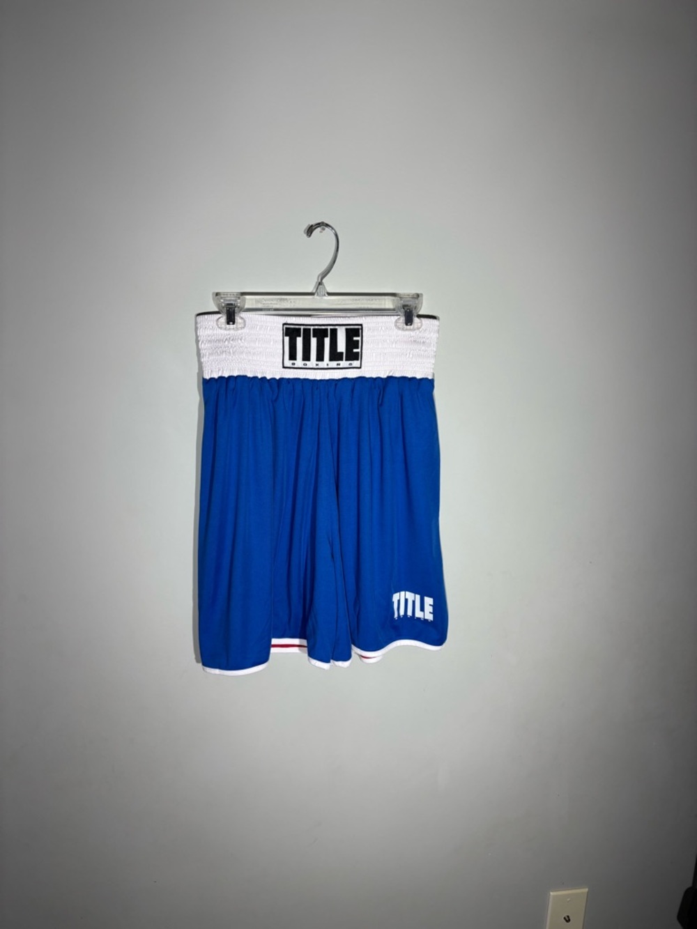 TITLE Boxing Shorts Reversible Blue Or Red Sz L Fits 28-30 Waist